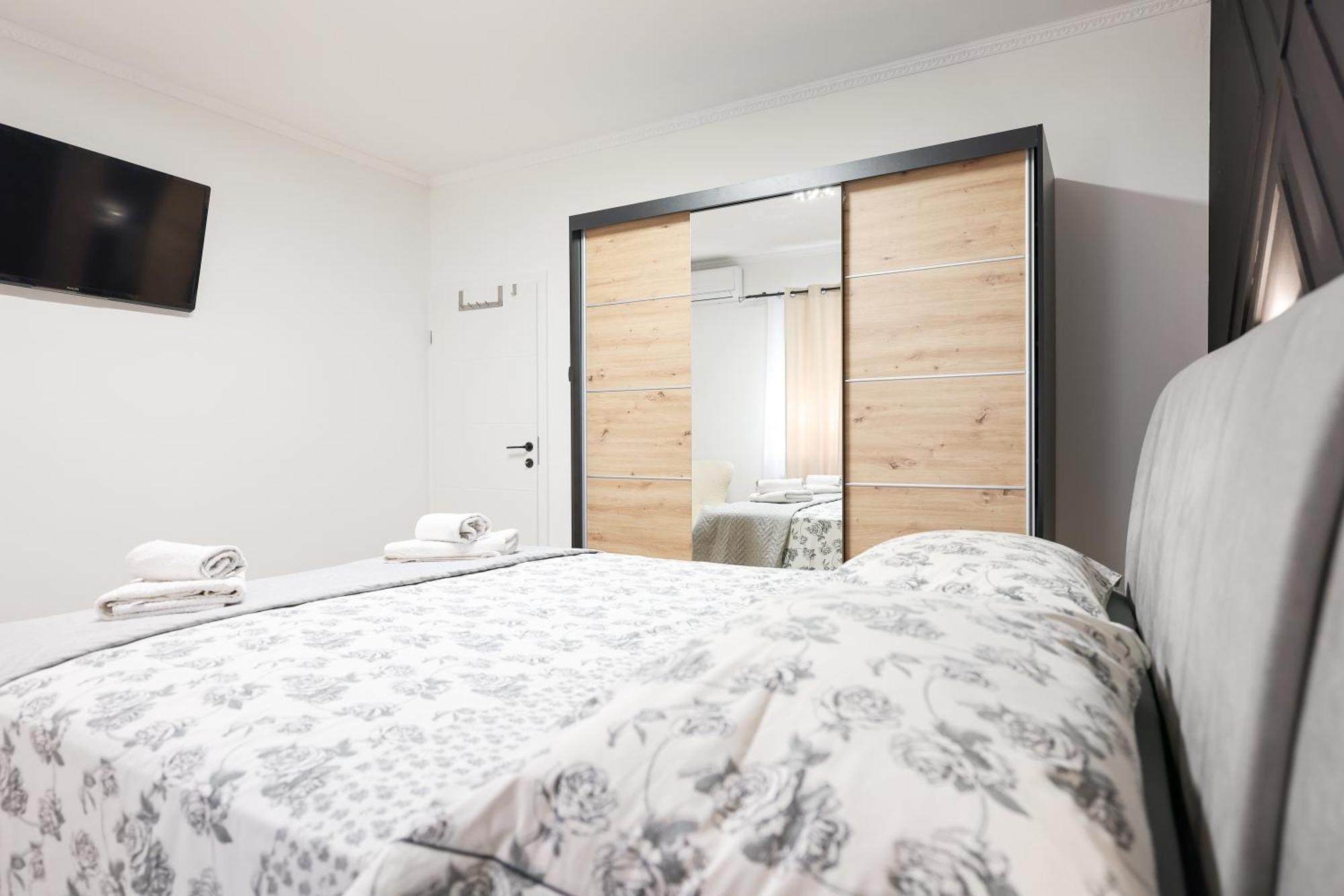 Oscar & Leo Apartments Zadar Ngoại thất bức ảnh